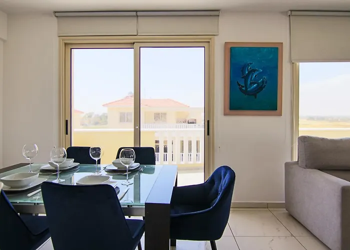 Seaside Luxury Flat Pervolia